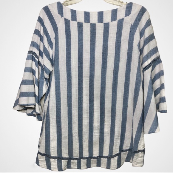 Listicle High Low Bell Sleeve Boho Top Medium - Picture 3 of 9